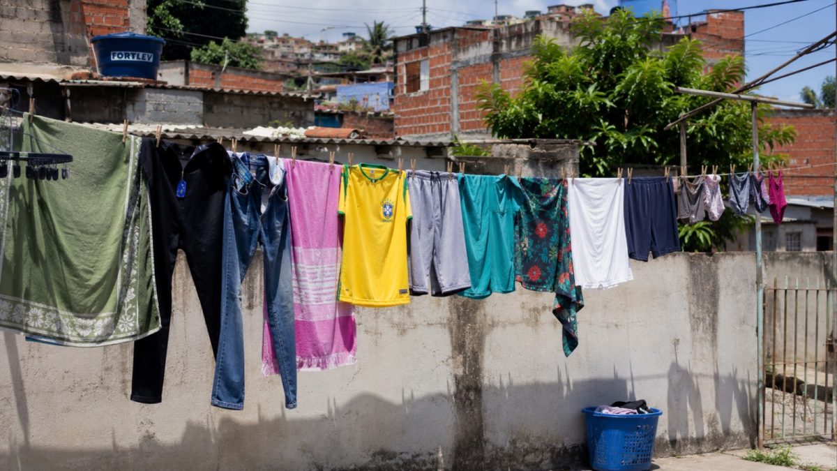 Adeus, varal: nova opção para secar roupas chega a casas e apartamentos e vira tendência em 2026