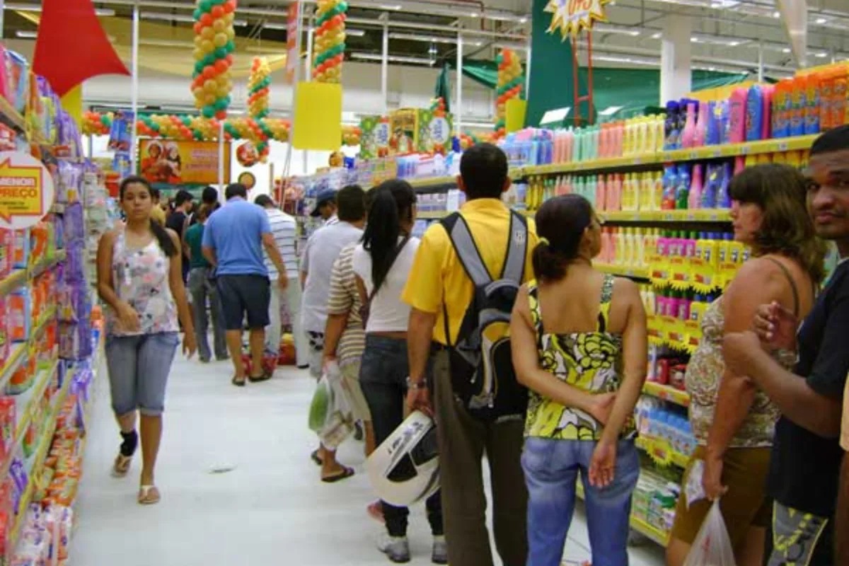 Nova tecnologia que promete acabar com as filas no supermercado chega ao Brasil