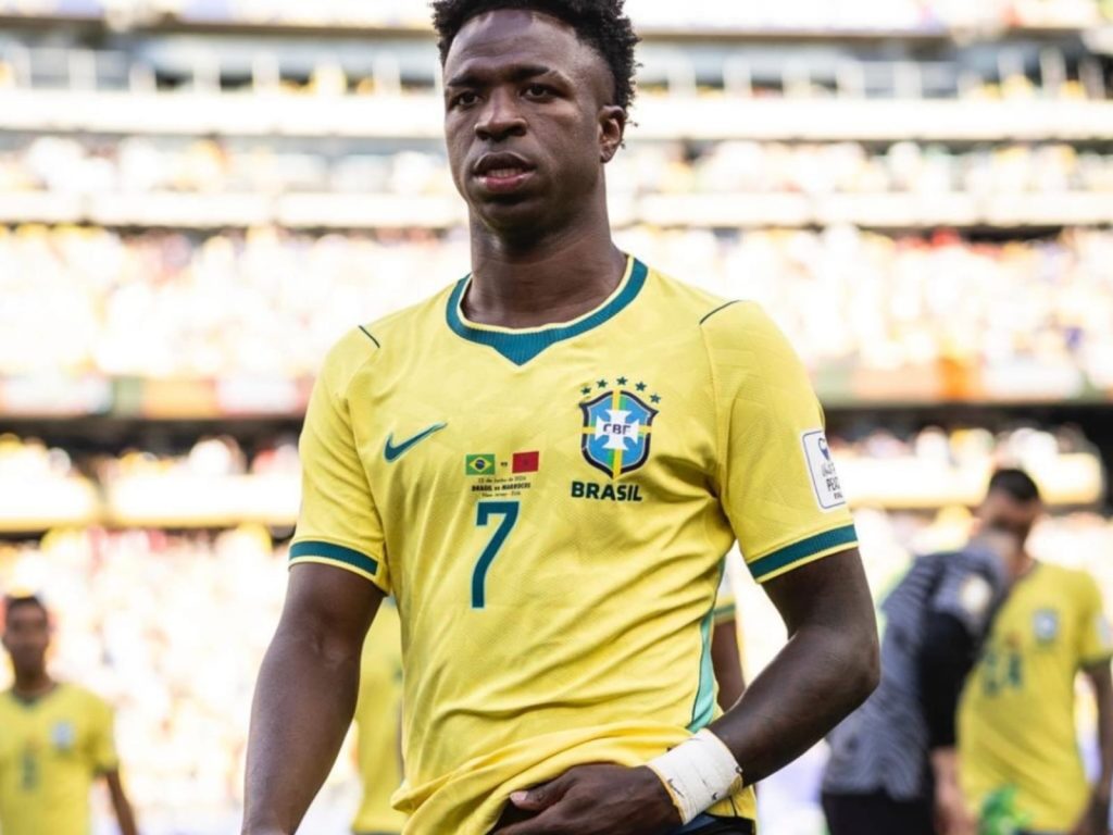 Vinícius Júnior admite atuação ruim do Brasil: "Precisamos melhorar"