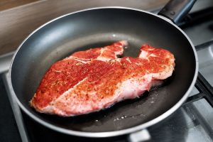 erro ao usar a frigideira na cozinha