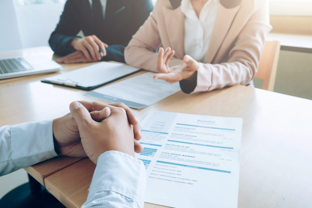 faculdades para conseguir emprego