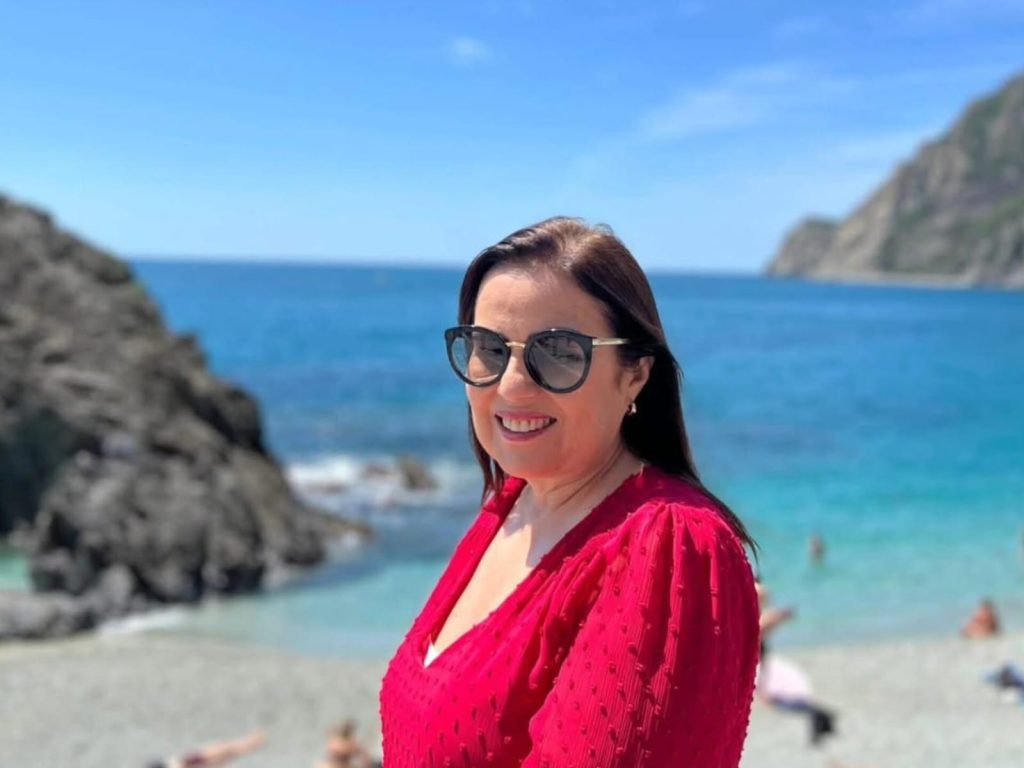 Jornalismo goiano perde Elaine Oliveira Lopes, referência nos bastidores da TV Anhanguera