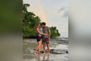 Gisele Bündchen publica fotos raras de família e faz declaração ao marido: 'Você é inspiração'