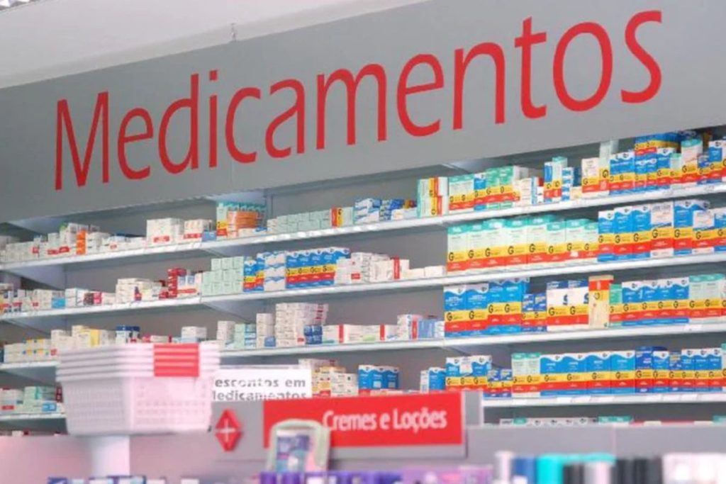Anvisa aprova primeiro medicamento não hormonal para ondas de calor da menopausa