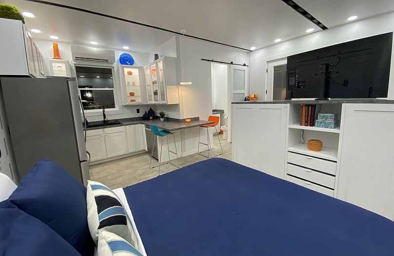 Elon Musk trocou mansões por casa pré-fabricada no Texas. (Foto: Reprodução)