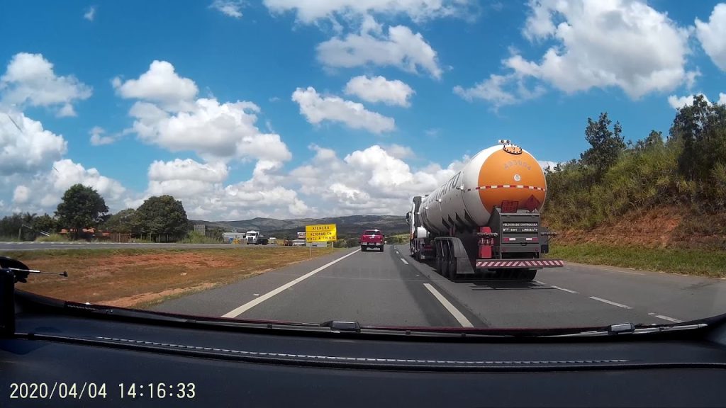 BR-040: a história da primeira rodovia pavimentada do Brasil. (Foto: Captura de tela/YouTube)