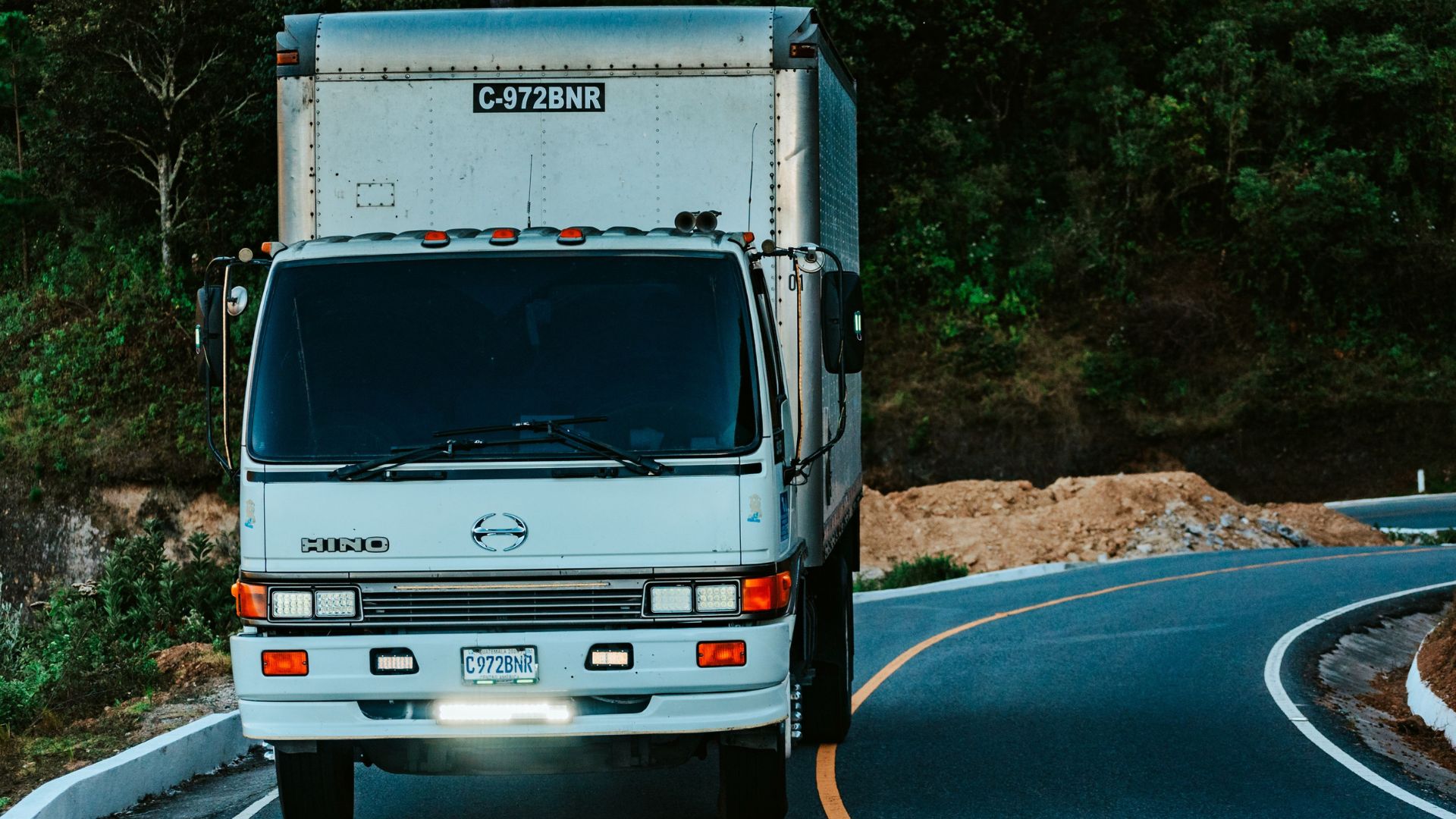 motorista de caminhão foi indenizado ao ser demitido após tratamento de câncer