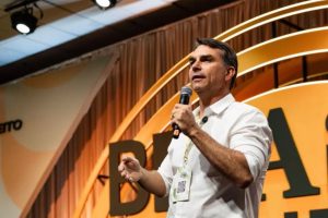 Especialistas apontam desconhecimento do sistema de segurança pública em plano de Flávio Bolsonaro