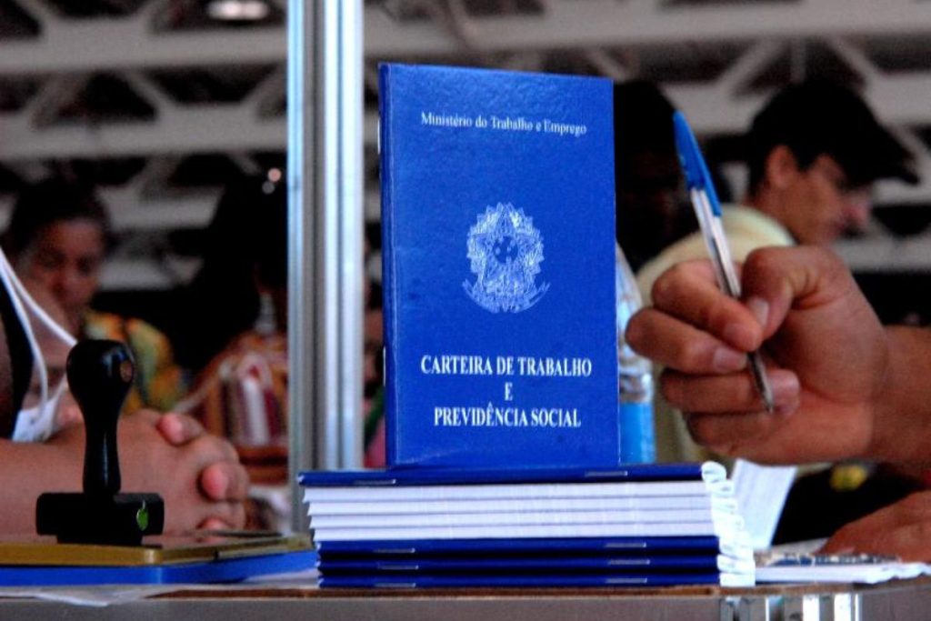 Emprego Carteira de trabalho Goiânia