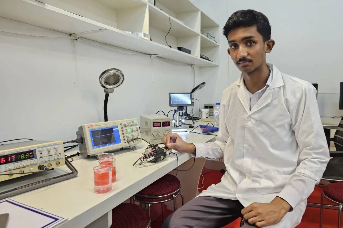 Estudante montou um purificador de água movido a energia solar com baterias velhas e peças de uma TV de tubo