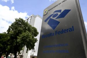 Prestadores de serviço e brasileiros autônomos serão obrigados a se inscrever no CNPJ a partir de 2027
