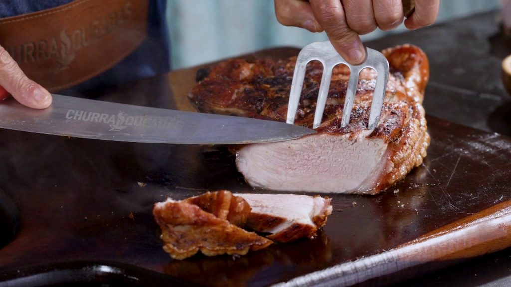 secreto suíno na brasa substituto do frango