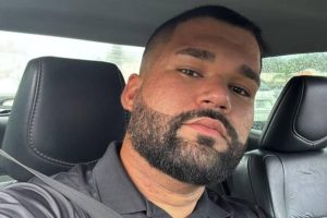 Mãe que perdeu filho deportado pelos EUA em terremotos na Venezuela levou 5 dias para achar corpo