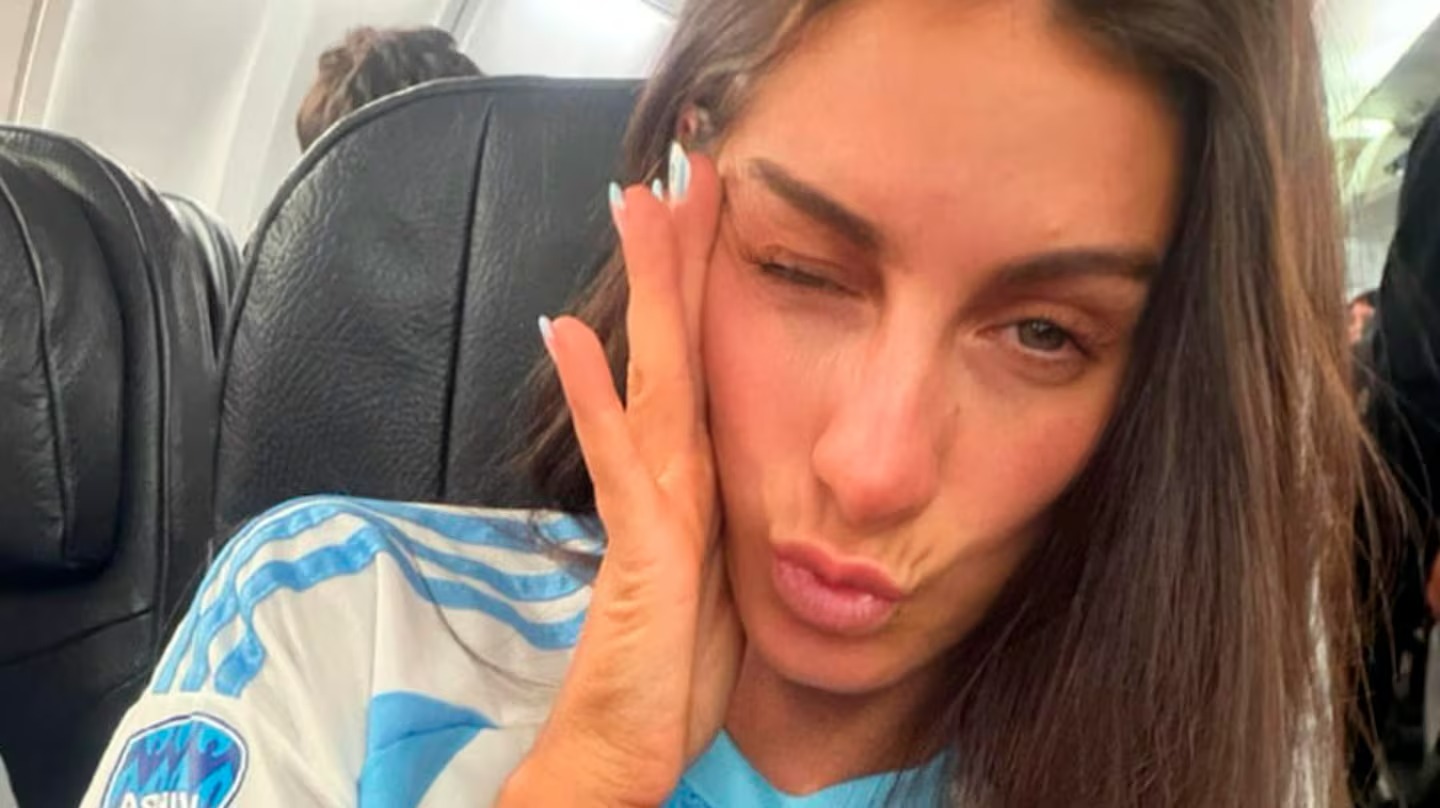 Ela largou o emprego de professora de jardim de infância para virar "coach de homens", cobrando mais de R$ 1 mil por sessão para ensinar homens a seduzir