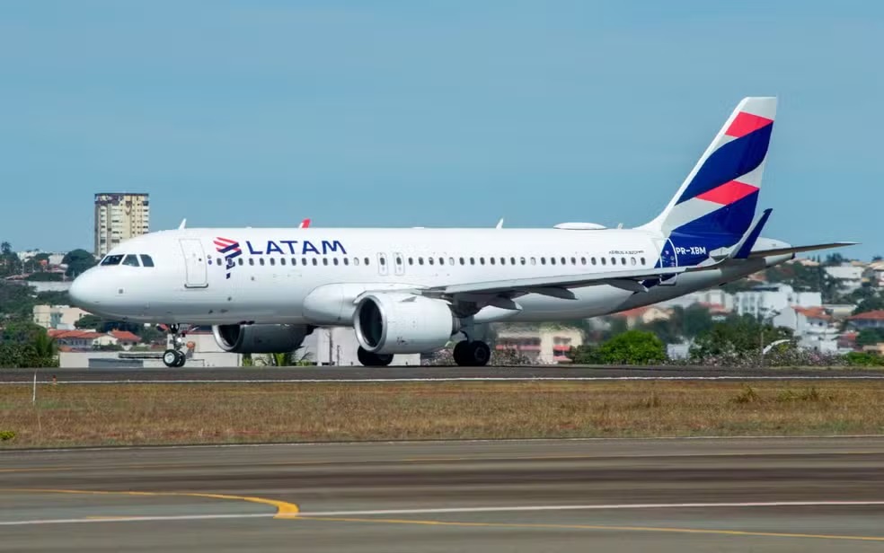 aviao latam voo