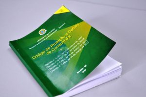 Divergência de preço entre a etiqueta e o caixa no supermercado: o consumidor tem o direito de pagar o menor preço