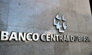 Banco Central e Receita Federal são autorizados a realizar concursos