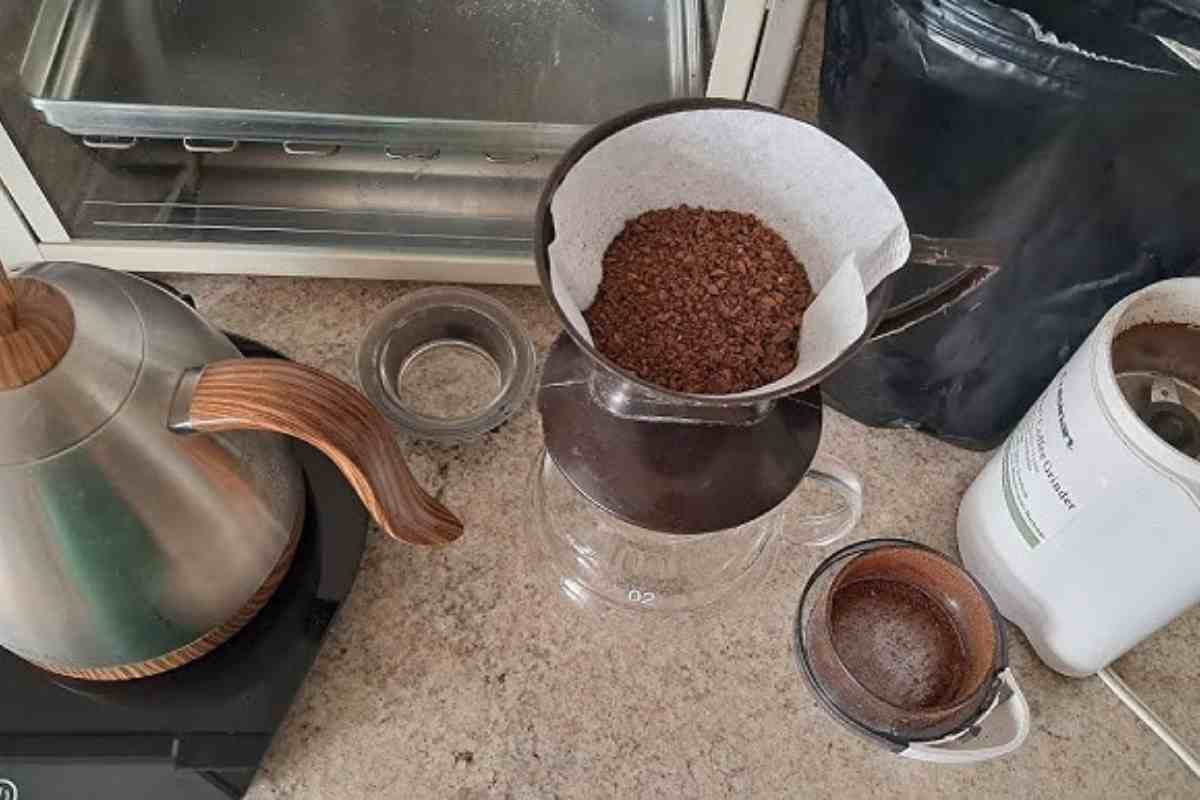 melhor material para coar o café