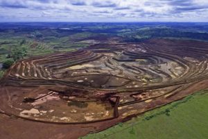 Gigante do setor agrícola anuncia paralisação de fábrica em Catalão por crise global