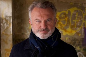 Morre Sam Neill, o Dr. Alan Grant de 'Jurassic Park', aos 78 anos