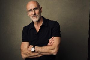 Arthur Brooks, professor de Harvard: “A satisfação verdadeira não vem de conquistas financeiras, mas da repetição de pequenos hábitos diários"