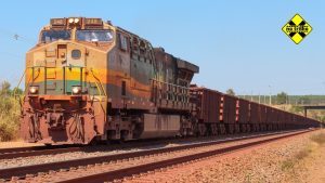 O maior trem do mundo sai do Brasil com 330 vagões, tem 3,5 km de comprimento, carrega 40 mil toneladas de uma vez e é mais longo que a Avenida Paulista