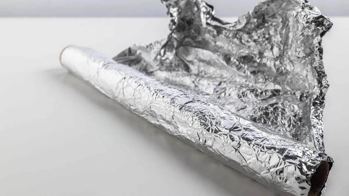 Lado fosco ou lado brilhante: o melhor lado para usar o papel-alumínio, segundo fabricantes