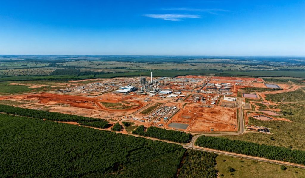 A maior fábrica de celulose do mundo está sendo construída no Brasil com investimento de US$ 4,6 bilhões: projeto prevê até 20 mil vagas de emprego