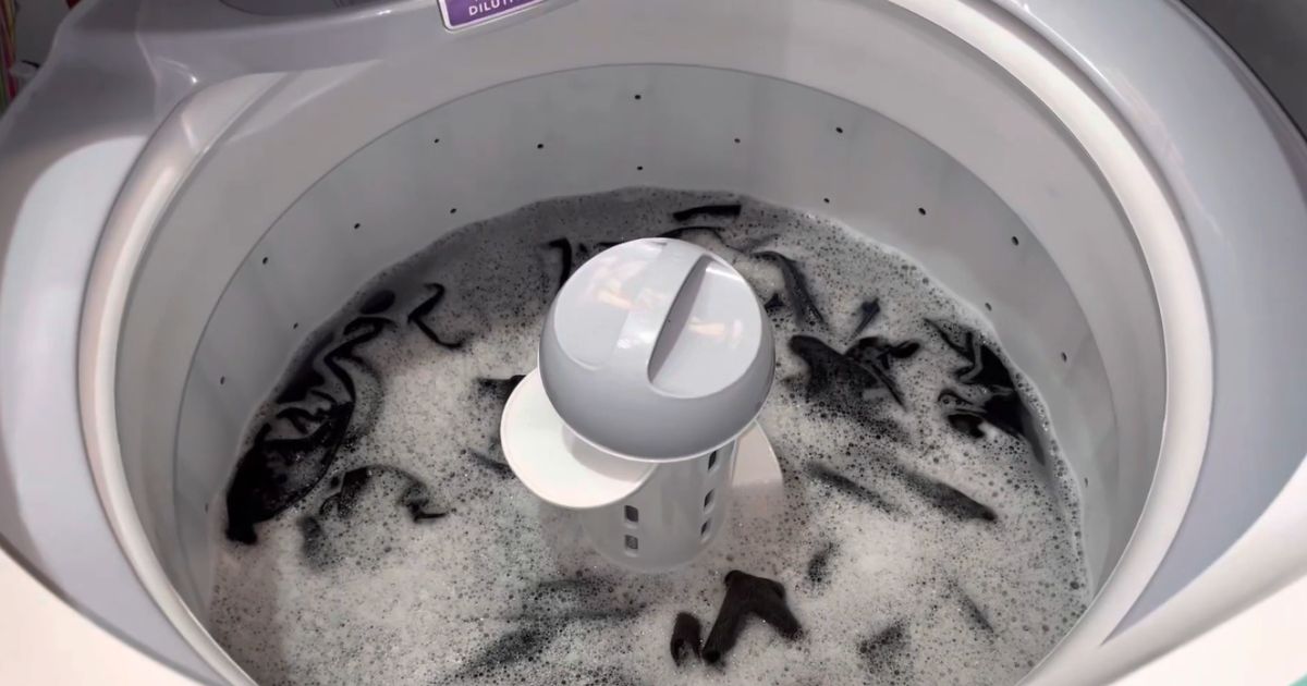 O sabão para máquina de lavar oferece melhores resultados quando acompanha o tipo de roupa, o ciclo de lavagem e a temperatura da água