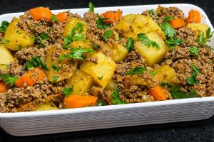 carne moída com batata-doce e cenoura