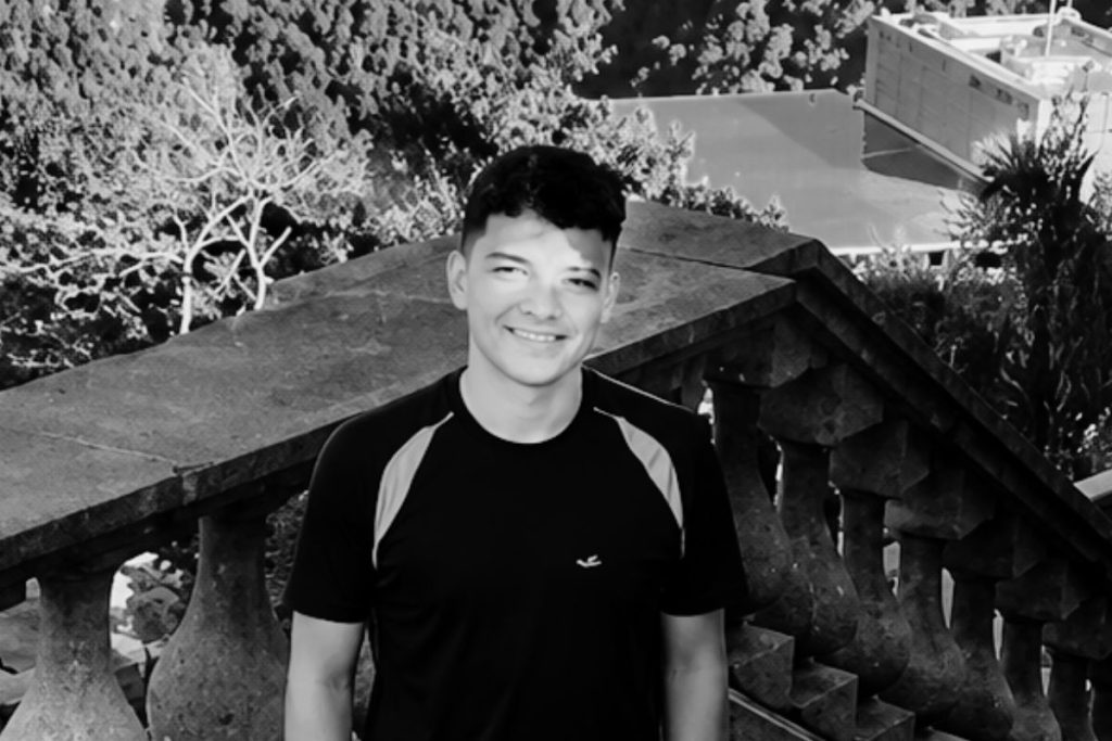 "Um sonho virou pesadelo": amigos e familiares se despedem de adolescente goiano que morreu no Rio de Janeiro