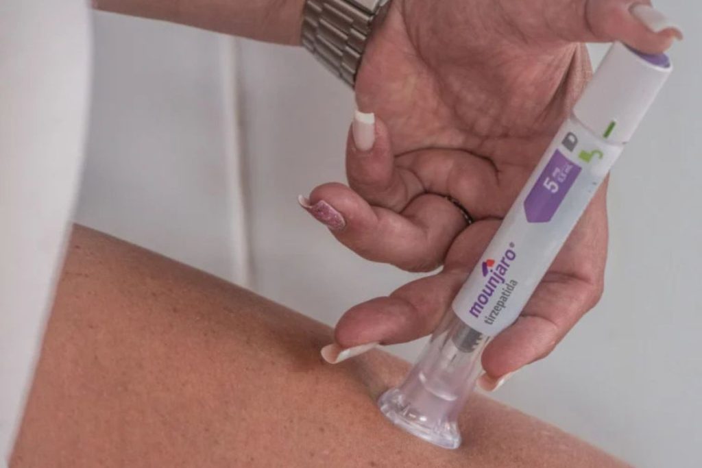 Anvisa reduz vistorias em farmácias que manipulam canetas emagrecedoras após prometer rigor