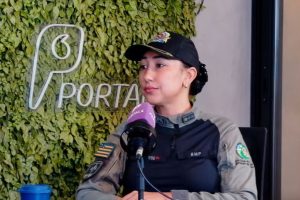 "Em briga de marido e mulher, a gente mete a algema", diz major Dayse na estreia do Portal 6 Ao Vivo