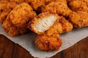 o melhor jeito de empanar o frango