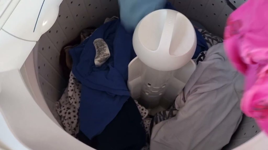 o que colocar na máquina para roupas cheirosas