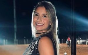 Morte de estudante de odontologia após luta contra doença rara causa comoção em Goiás
