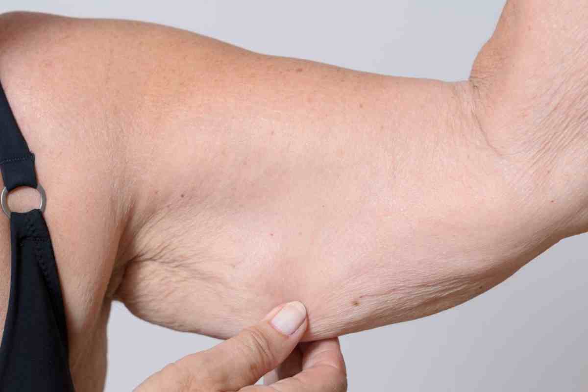 Adeus, flacidez nos braços: o exercício que reduz o incômodo e ajuda a fortalecer a musculatura, segundo personal trainers