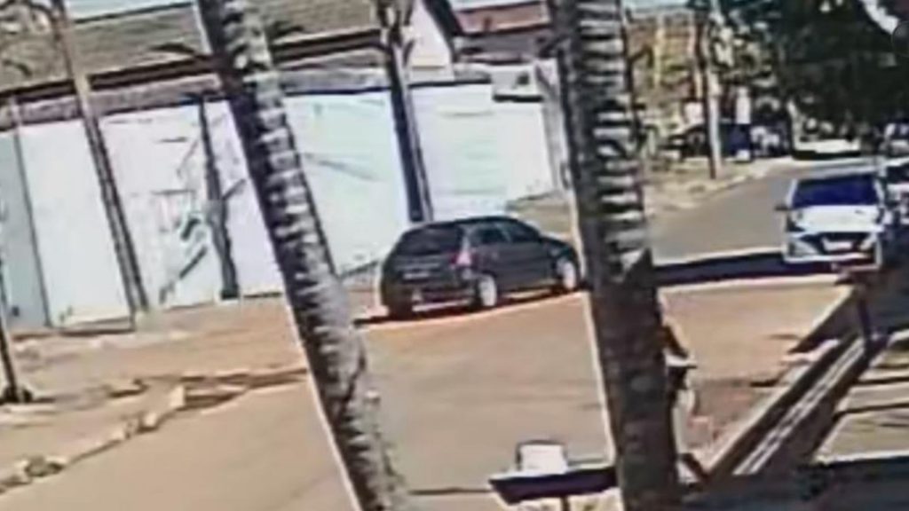 Homem que esfaqueou motorista durante discussão no trânsito diz ter sido perseguido pela família da vítima.
