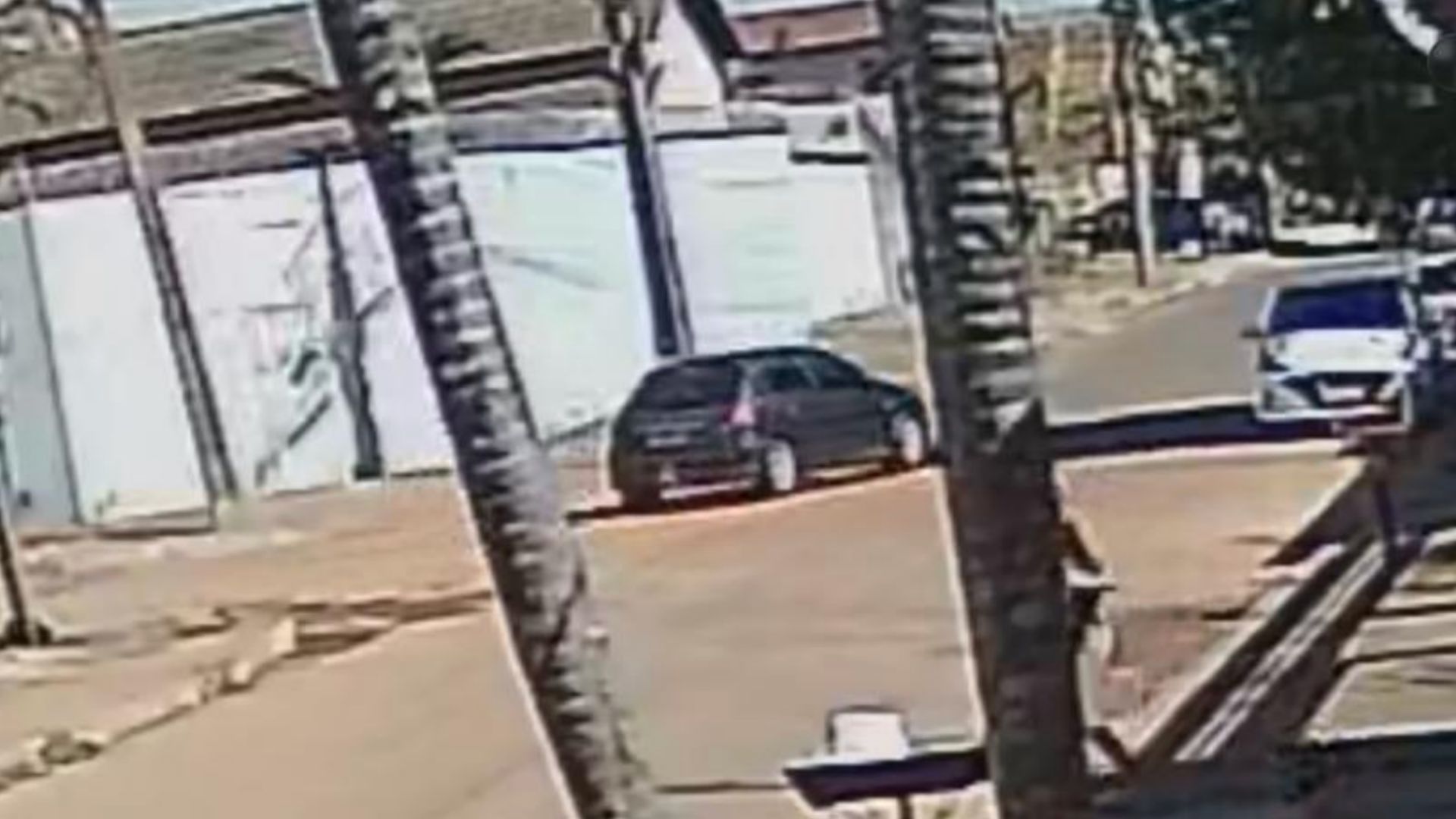 Homem que esfaqueou motorista durante discussão no trânsito diz ter sido perseguido pela família da vítima.