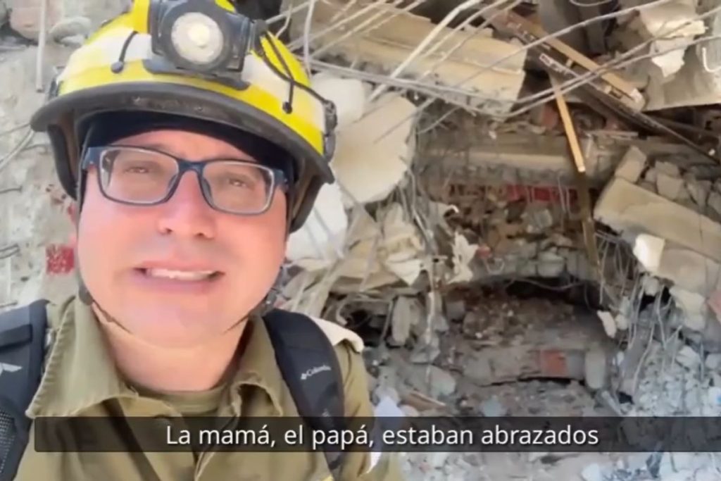 Socorrista narra 'desastre colossal' na Venezuela e encontra corpos de família abraçada um mês após terremotos