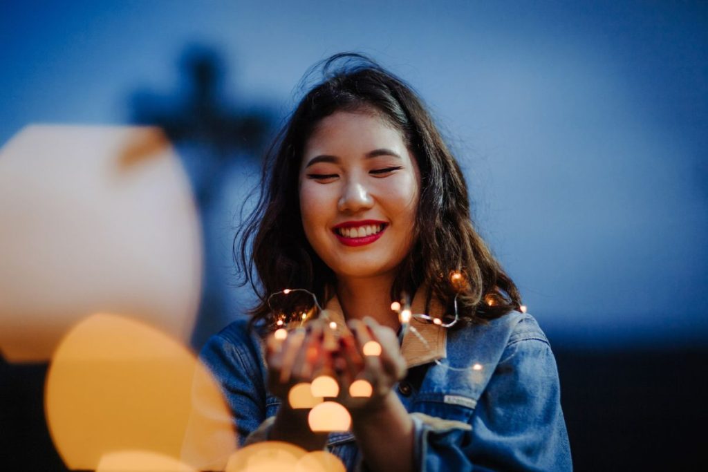 Três signos envelhecem como vinho e ficam cada dia mais sábios, de acordo com interpretações da astrologia
