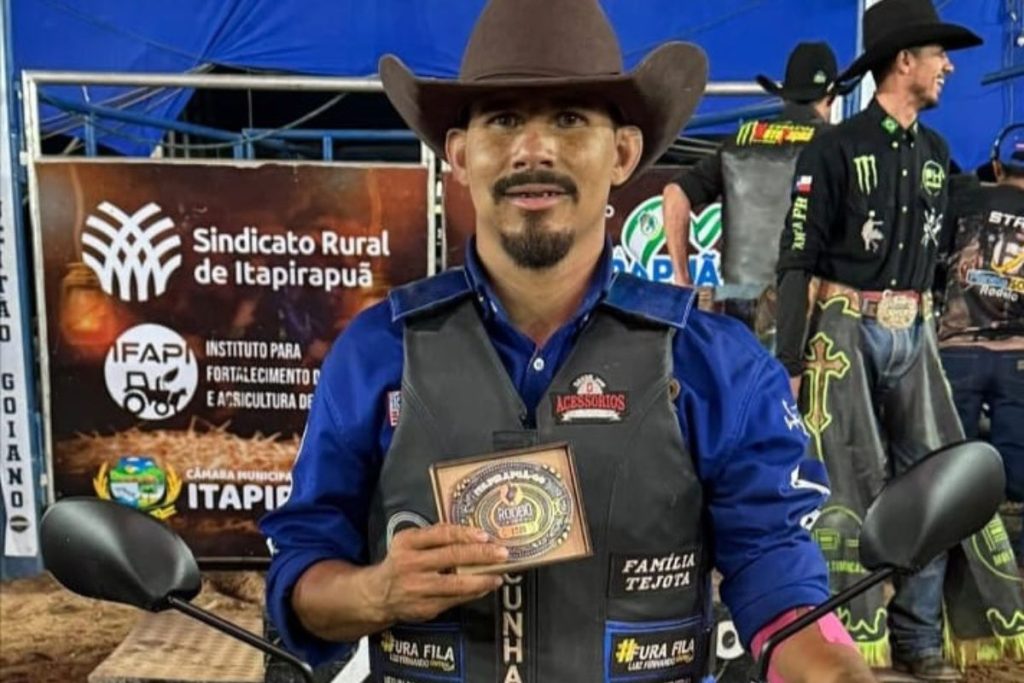 Igor Rosa Lino passou por duas cirurgias após ser atingido por quatro facadas durante uma competição de laço em Mozarlândia. (Foto: Reprodução/Redes Sociais)