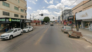Avenida Mato Grosso, no bairro Jundiaí, em Anápolis. falta de energia elétrica