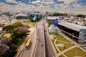 Vista aérea da Av. Brasil Norte, em Anápolis