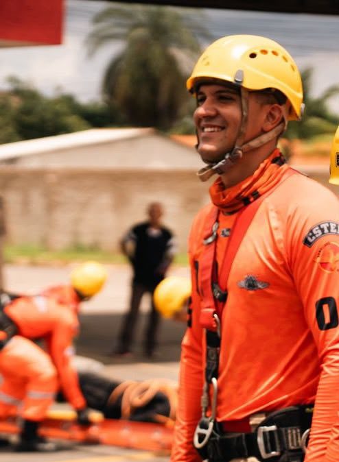 Hewertton é militar do Corpo de Bombeiros há nove anos. (Foto: Arquivo Pessoal)
