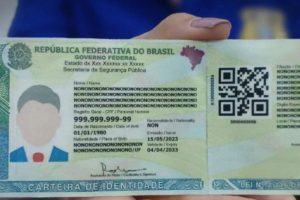 A emissão da nova identidade ficou mais prática. Em diversos estados, o processo começa pelo celular e o documento pode ser entregue diretamente no endereço do cidadão