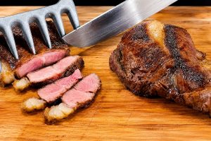 A Paleta Bovina combina preço acessível, sabor marcante e excelente rendimento, tornando-se uma das recomendações dos açougueiros