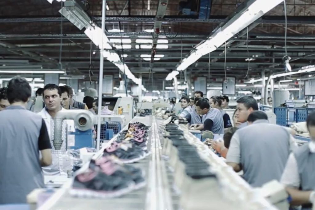 Fim de uma era: fábrica de tênis da Nike, Adidas e Fila que produzia até 22 mil pares por dia fecha após quase 20 anos