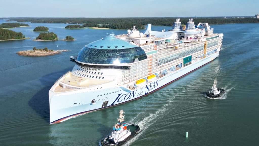 O maior navio de cruzeiro do mundo tem 365 metros de comprimento, 20 decks, leva quase 10 mil pessoas a bordo e é cinco vezes maior que o Titanic