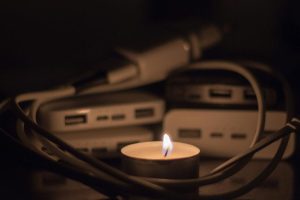 Carregar celular sem energia